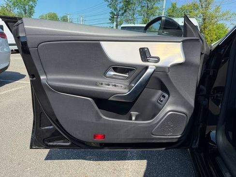 Certified 2025 Mercedes-Benz CLA 250 4MATIC image 27