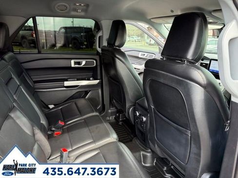 Used 2020 Ford Explorer XLT w/ Equipment Group 202A AWD/4WD image 35