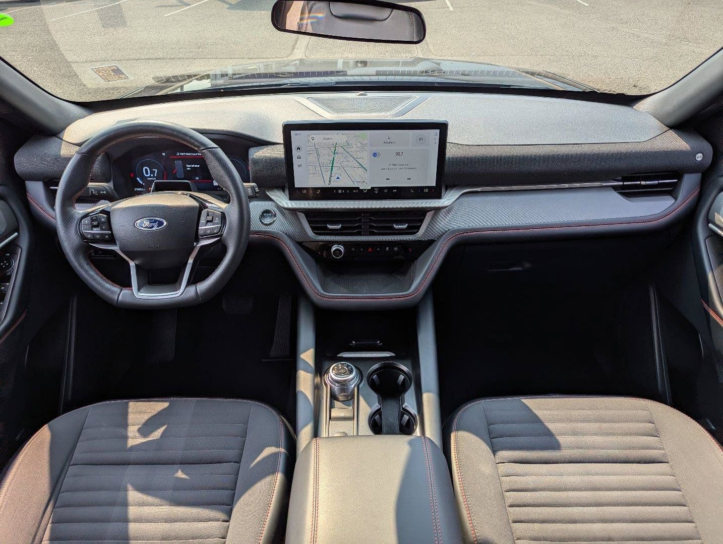 Used 2025 Ford Explorer ST-Line AWD/4WD image 25