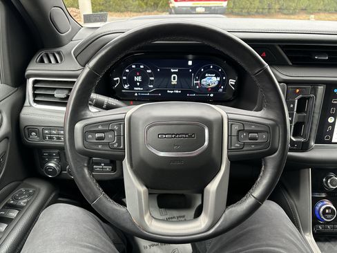 Used 2022 GMC Yukon Denali w/ Max Trailering Package image 19