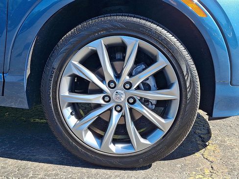 Used 2024 Buick Encore GX Avenir w/ Avenir Convenience Package AWD/4WD image 27