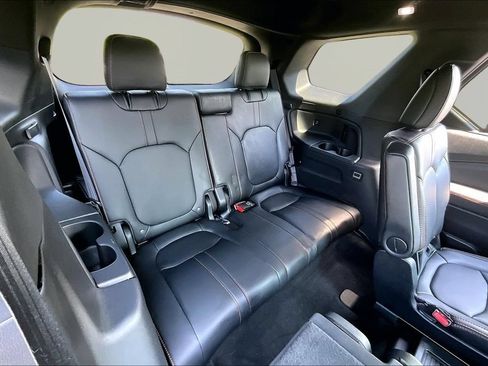 Certified 2025 Honda Pilot TrailSport image 18