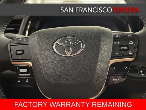 Certified 2025 Toyota Crown Signia AWD/4WD image 32