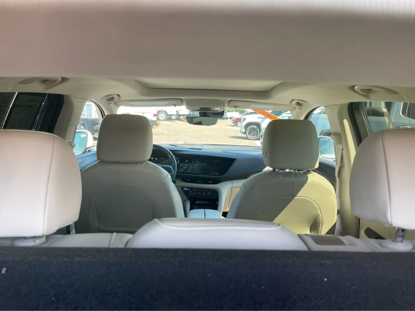 Used 2022 Buick Envision Avenir w/ Technology Package II FWD image 23