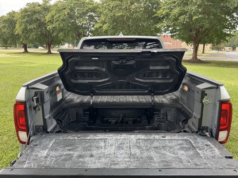 Used 2017 Honda Ridgeline RTL-T image 11