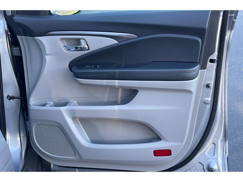 Certified 2022 Honda Pilot Special Edition image 22