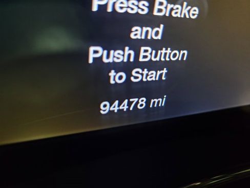 Used 2018 Jeep Grand Cherokee Altitude image 3