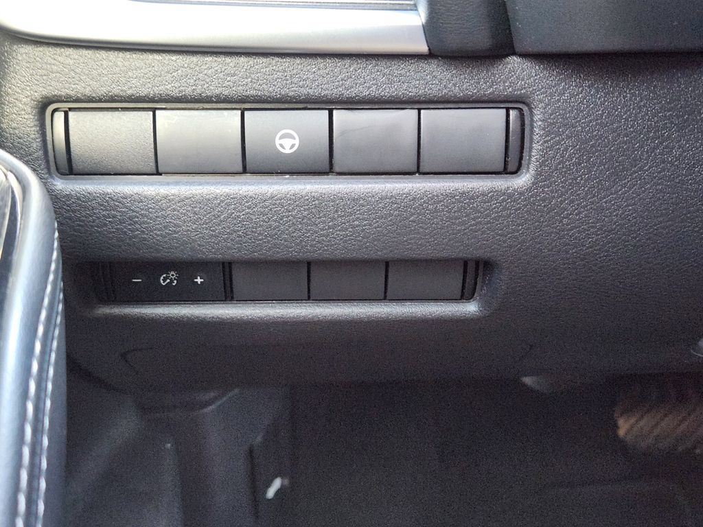 Used 2022 Nissan Rogue SV FWD image 27