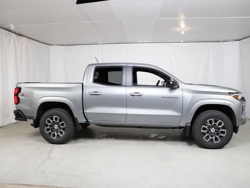 New 2026 Chevrolet Colorado Z71 w/ Z71 Convenience Package 2 AWD/4WD image 2