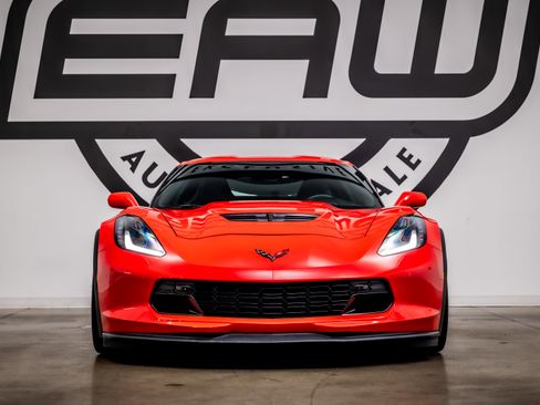 Used 2019 Chevrolet Corvette Z06 RWD image 4