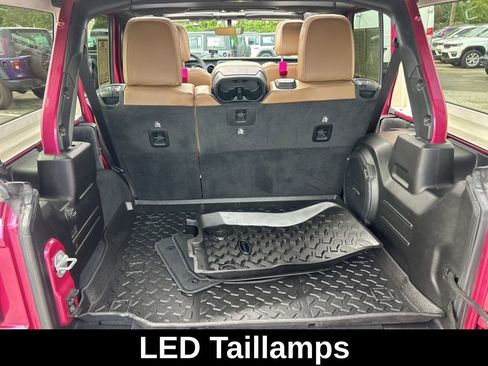 Certified 2022 Jeep Wrangler Unlimited Sahara w/ LED Lighting Group AWD/4WD image 31