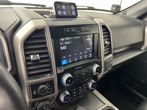 Used 2017 Ford F150 Lariat w/ Equipment Group 502A Luxury AWD/4WD image 27