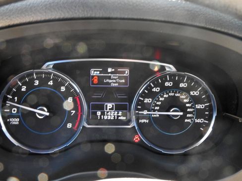 Used 2018 Subaru Forester 2.5i Premium AWD/4WD image 15