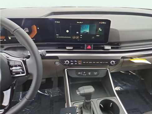 New 2026 Kia Carnival image 25