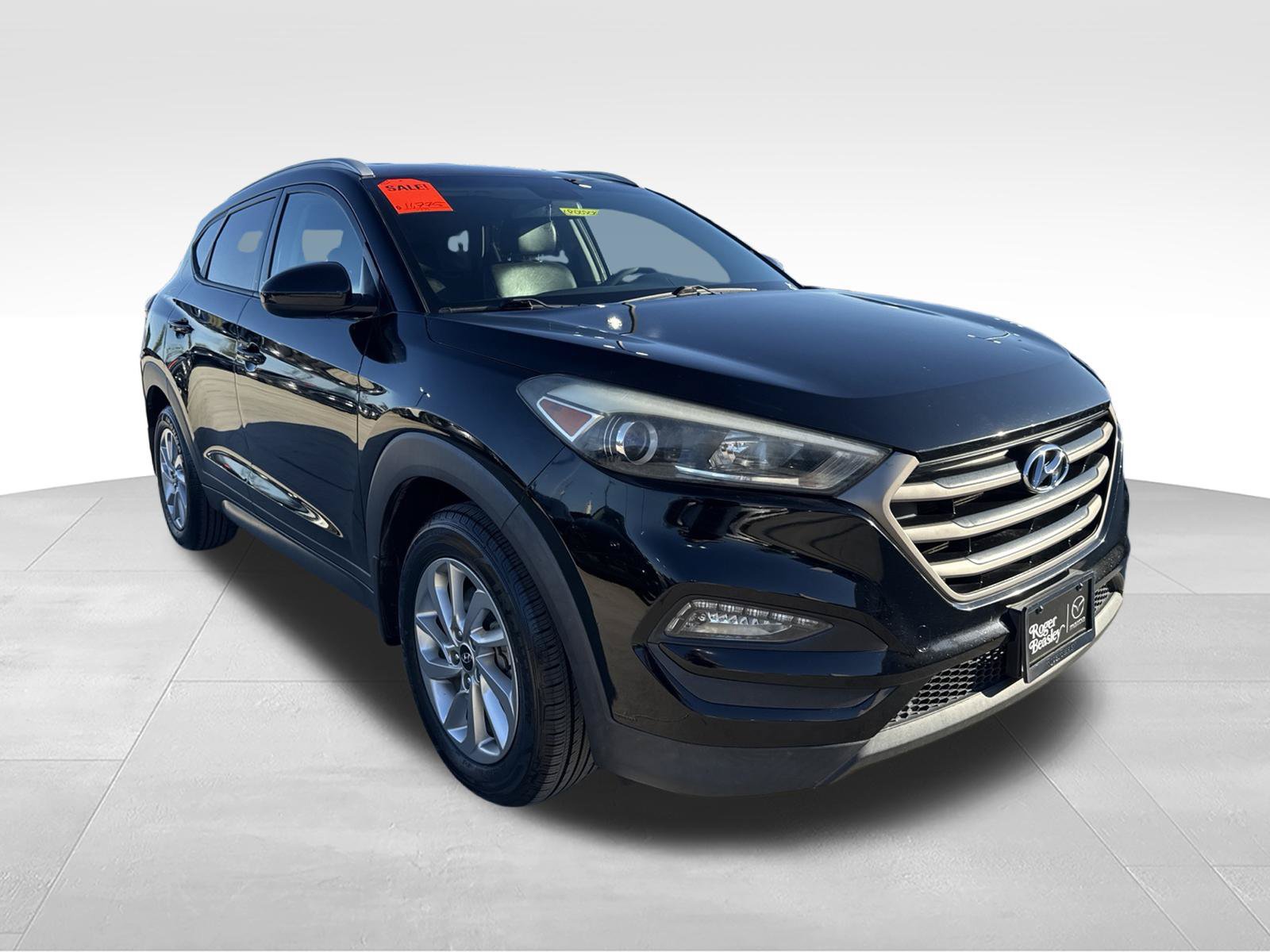 Used 2016 Hyundai Tucson SE w/ Option Group 02 FWD image 3