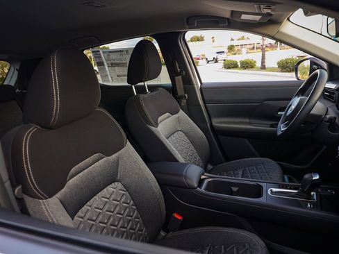 New 2026 Nissan Kicks SV image 21