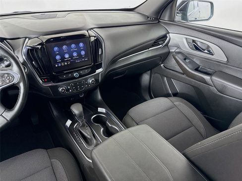 Used 2023 Chevrolet Traverse LT AWD/4WD image 23