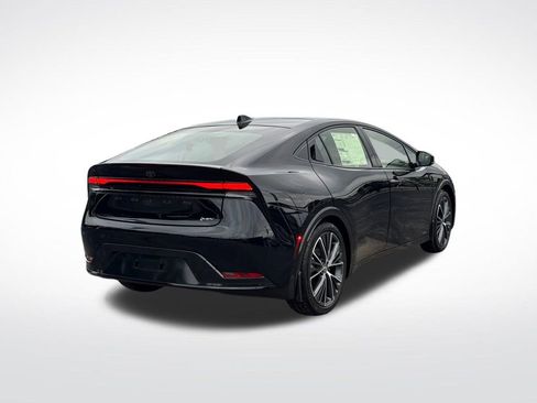 New 2025 Toyota Prius XLE image 5