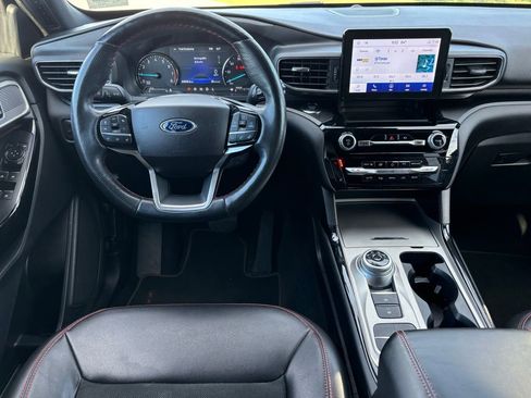 Used 2022 Ford Explorer ST-Line w/ Class IV Trailer Tow Package image 11