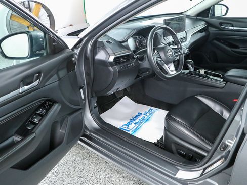 Used 2023 Nissan Altima 2.5 SL FWD image 3