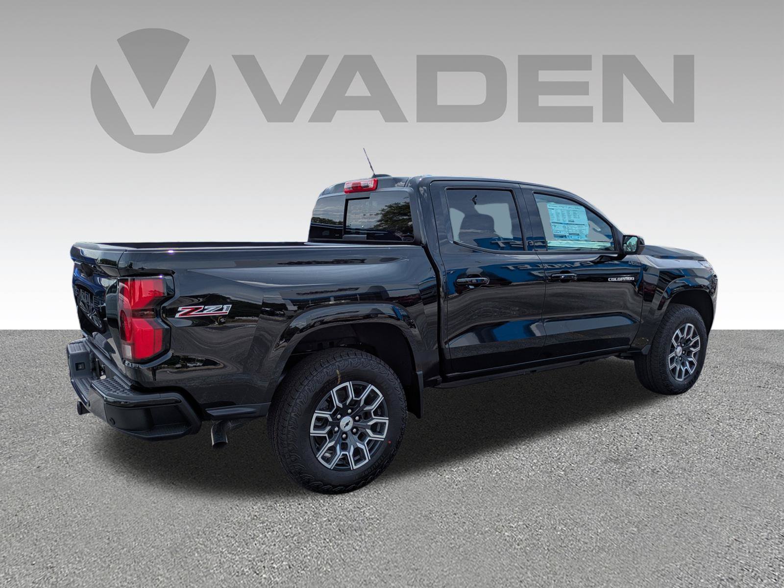 New 2026 Chevrolet Colorado Z71 w/ Technology Package AWD/4WD image 24