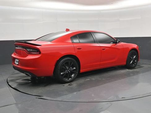 Used 2022 Dodge Charger SXT w/ Blacktop Package AWD/4WD image 3