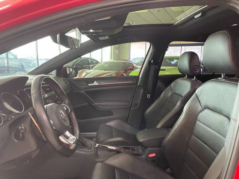 Used 2020 Volkswagen GTI SE image 16