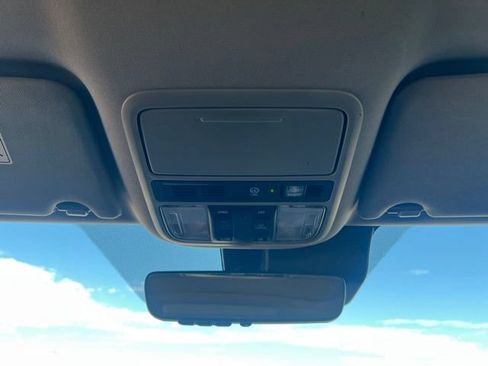 Used 2020 Honda Pilot Touring image 27