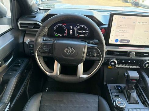 Used 2025 Toyota Tacoma 4x4 Double Cab Hybrid image 18