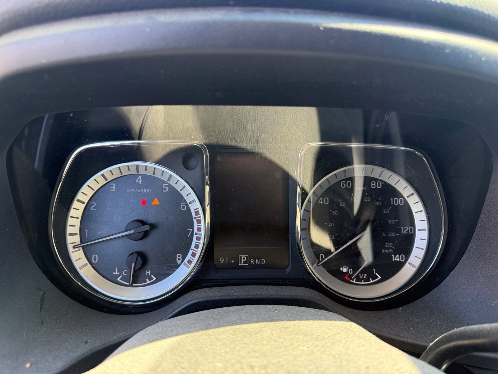 Used 2019 Nissan Titan SV w/ SV Convenience Package RWD image 16