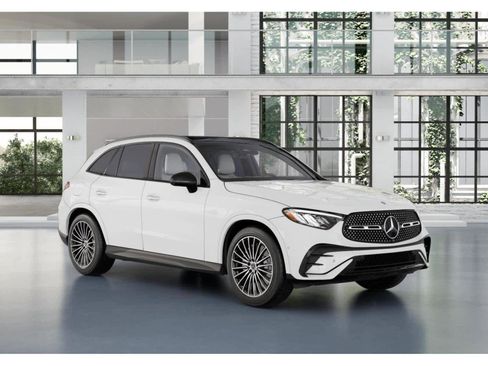 Used 2026 Mercedes-Benz GLC 300 image 11