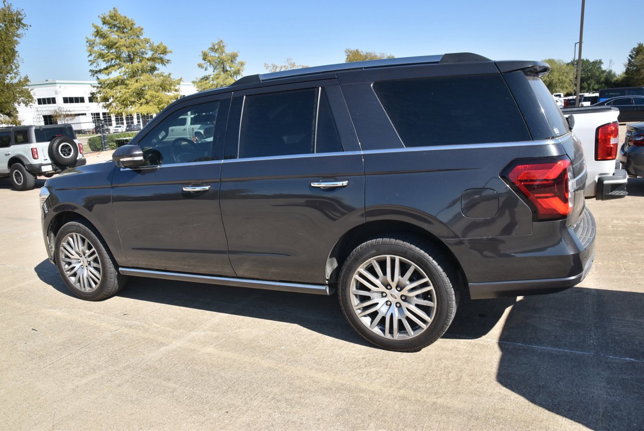 Used 2022 Ford Expedition Limited RWD image 7