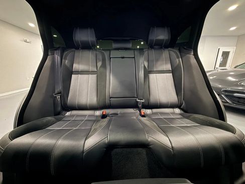 Used 2018 Land Rover Range Rover Velar R-Dynamic SE AWD/4WD image 17