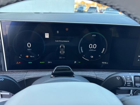 Certified 2025 Hyundai Santa Fe Calligraphy image 35