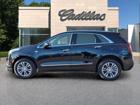 Certified 2022 Cadillac XT5 Premium Luxury image 2