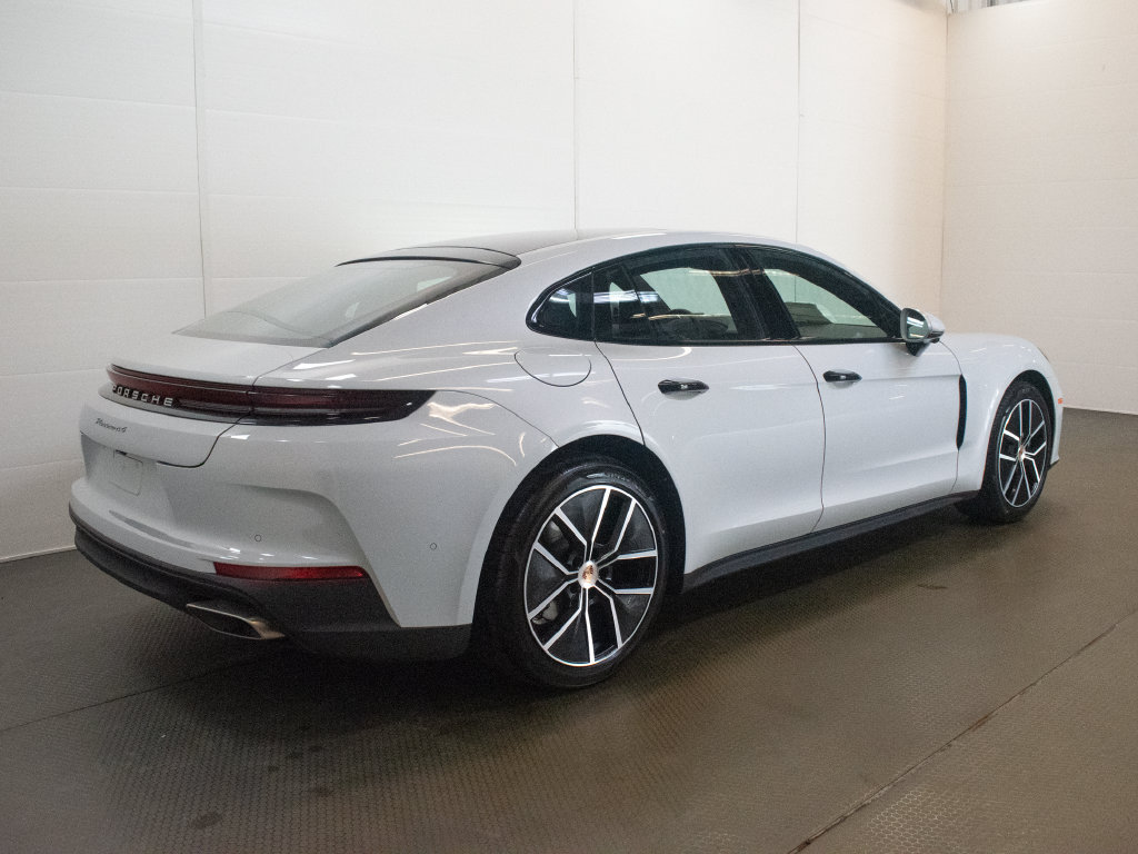 New 2026 Porsche Panamera image 10