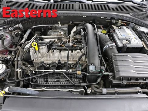 Used 2020 Volkswagen Jetta SE w/ SE Cold Weather Package FWD image 7