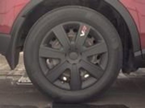 Used 2019 Toyota C-HR LE image 11