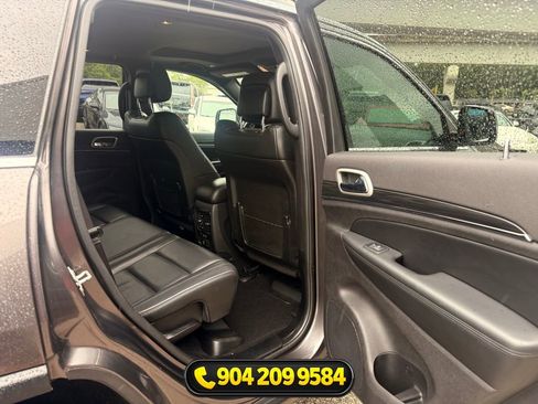 Used 2020 Jeep Grand Cherokee Limited AWD/4WD image 29