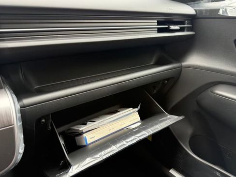 New 2026 Hyundai Kona SE image 27