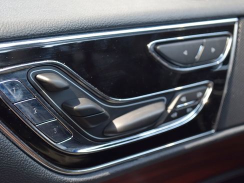 Used 2023 Lincoln Navigator Reserve RWD image 12