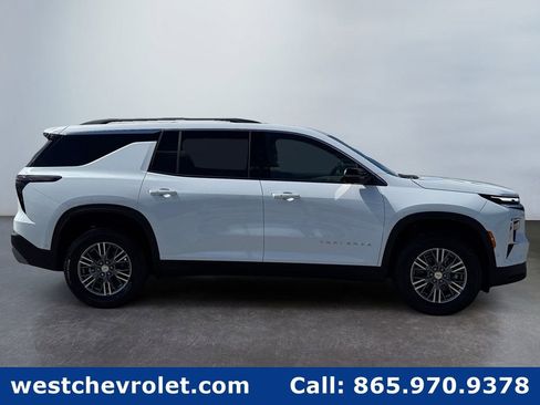 New 2026 Chevrolet Traverse LT w/ Enhanced Driving Package image 2