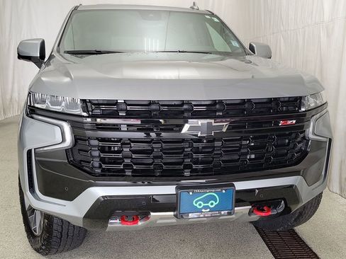 Certified 2024 Chevrolet Tahoe Z71 w/ Luxury Package AWD/4WD image 3