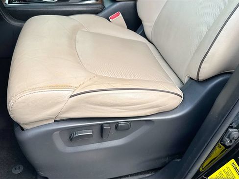 Used 2022 Nissan Armada SL w/ Captain's Chairs Package RWD image 21