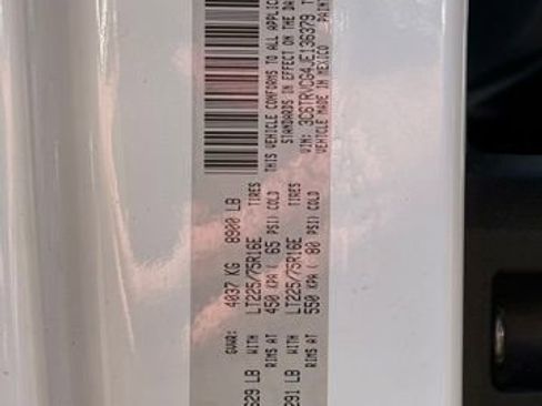 Used 2018 RAM ProMaster 2500 w/ Interior Convenience Group image 36