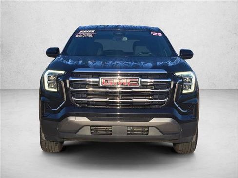 Used 2025 GMC Terrain Elevation FWD image 2