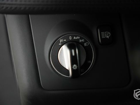 Used 2006 Mercedes-Benz SLR image 40