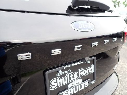 Used 2023 Ford Escape ST-Line w/ Tech Pack #1 AWD/4WD image 5