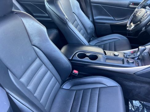 Used 2018 Lexus IS 300 F Sport RWD image 10