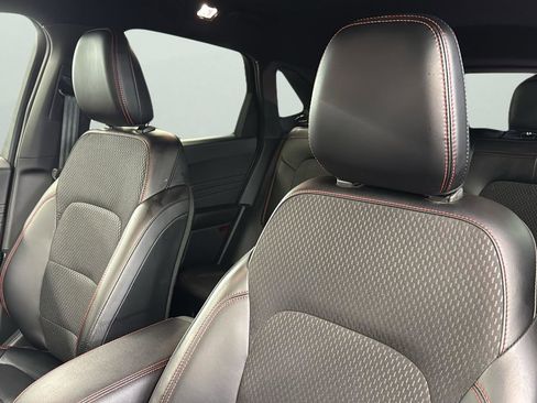 Certified 2025 Ford Escape ST-Line image 10